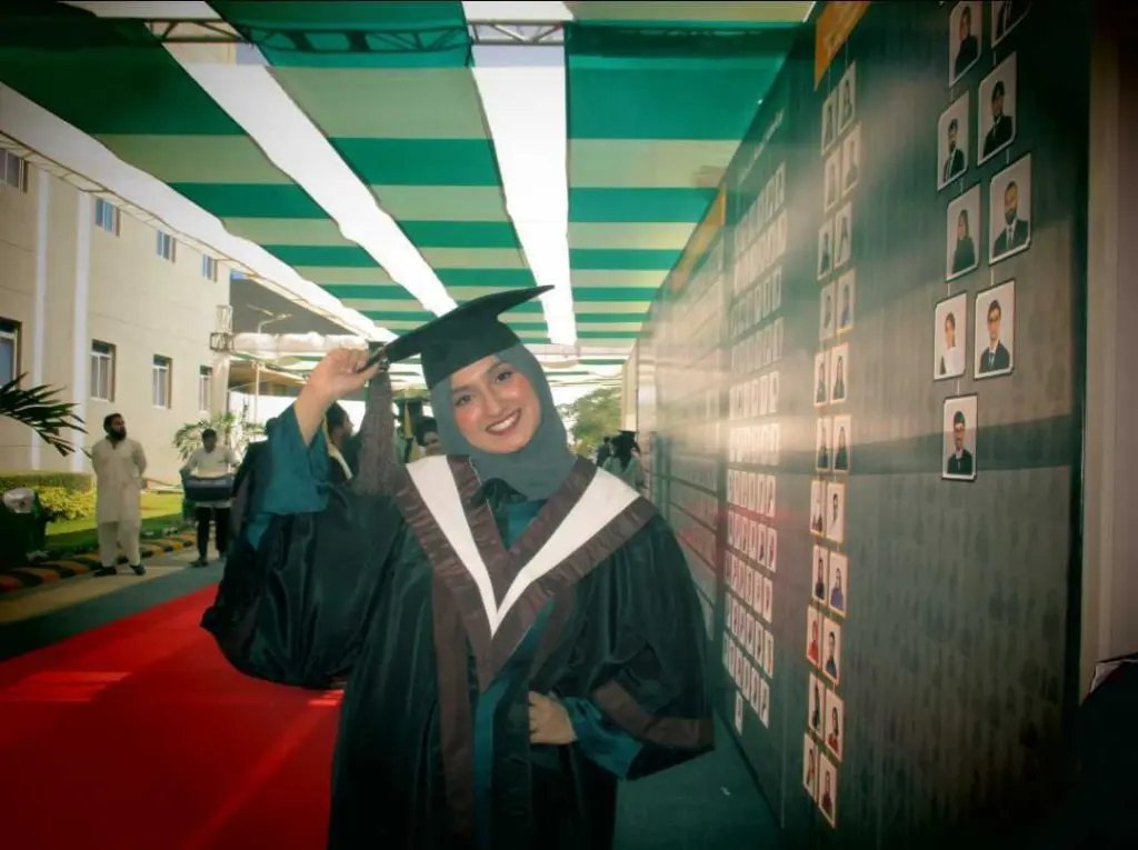 Mahin Khan, Link Building Team Lead, graduating with a BSc in Engineering